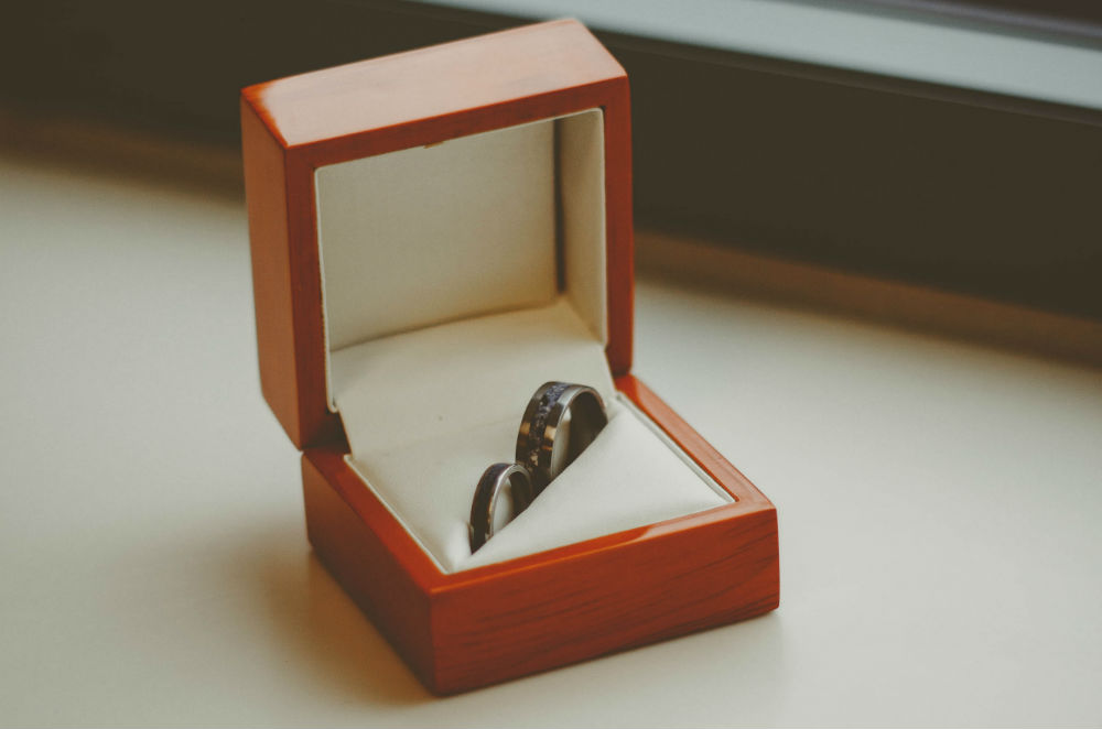 WHY SHOP FOR TRITON WEDDING BANDS AT BENARI JEWELERS?